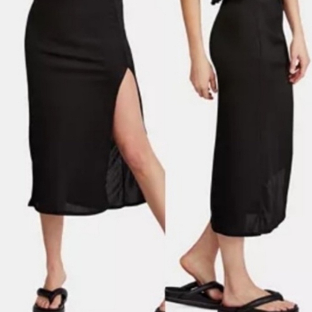 Free People Xs/Small Black Stretch Midi Skirt with a Slit NWOT